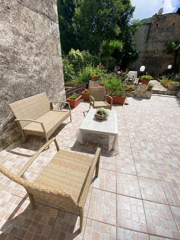 Bed and Breakfast IL CAVALIERE room 2